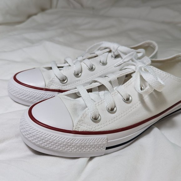 Chuck Taylor All Star Low Top Optical White Size 6 Women & 4 Men - Picture 3 of 6